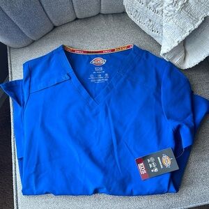 DICKIES 
EDS XS SCUB TOP